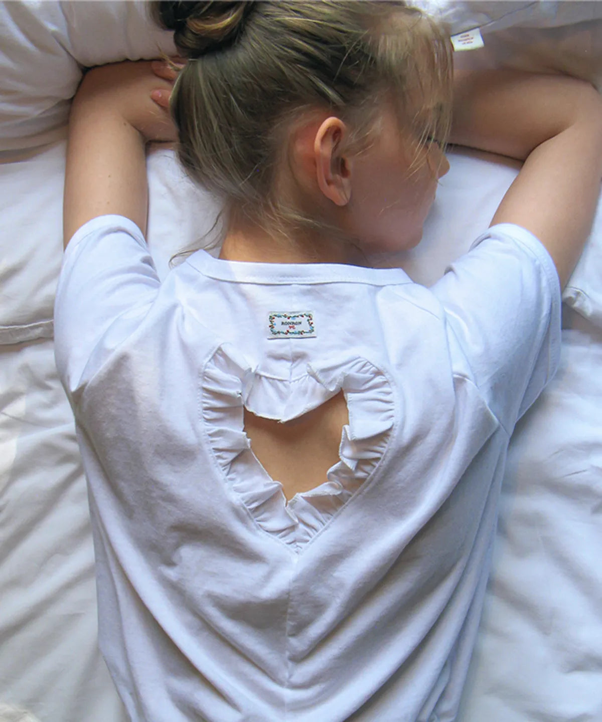 [ Pre-order ] Ruffle Heart Cut Out Puff Sleeve Half T Shirt