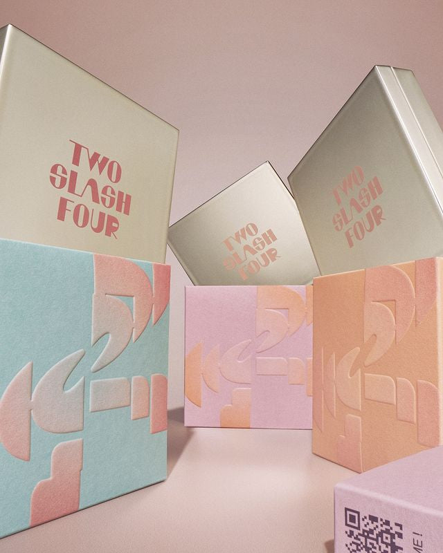 [ Mindy大推 - 現貨 ] Two Slash Four 微光澤胭脂 All Over Face Blush ( 附送胭脂掃 )