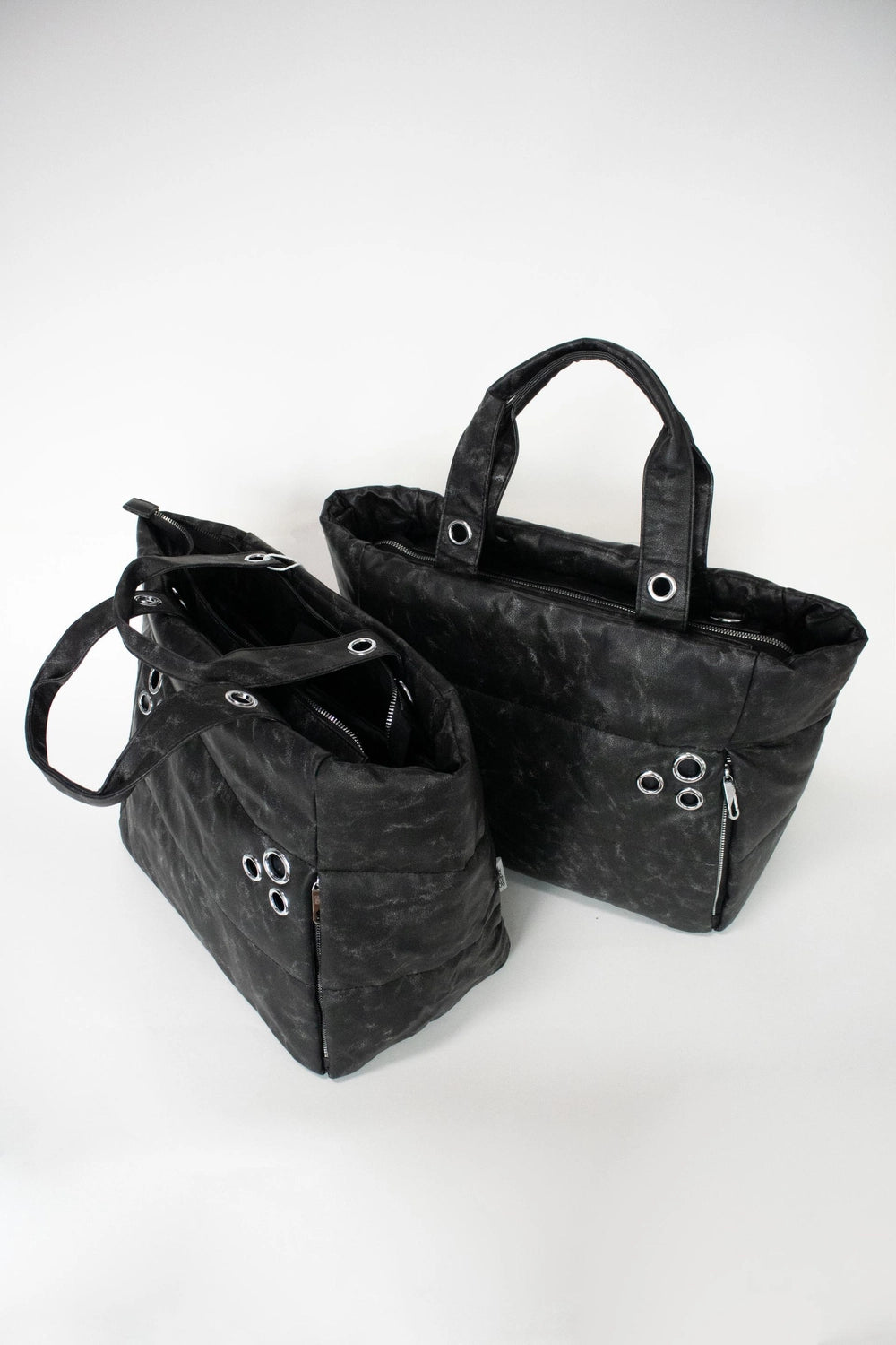 [ Pre-order ] My Eyelet Travel Bag