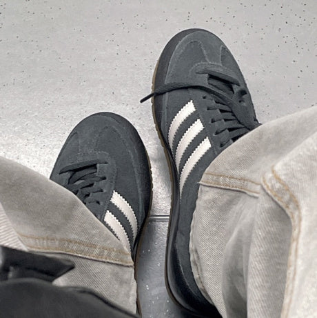 [ 🆕 Pre-order ] Adidas Jeans Shoes CQ2768