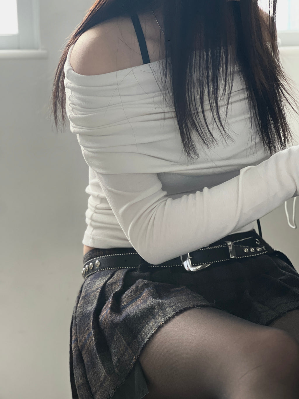 [ KR0472 清貨 ] 超顯瘦一字膊露肩修身長袖上衣四色入  V-day Off-shoulder Top