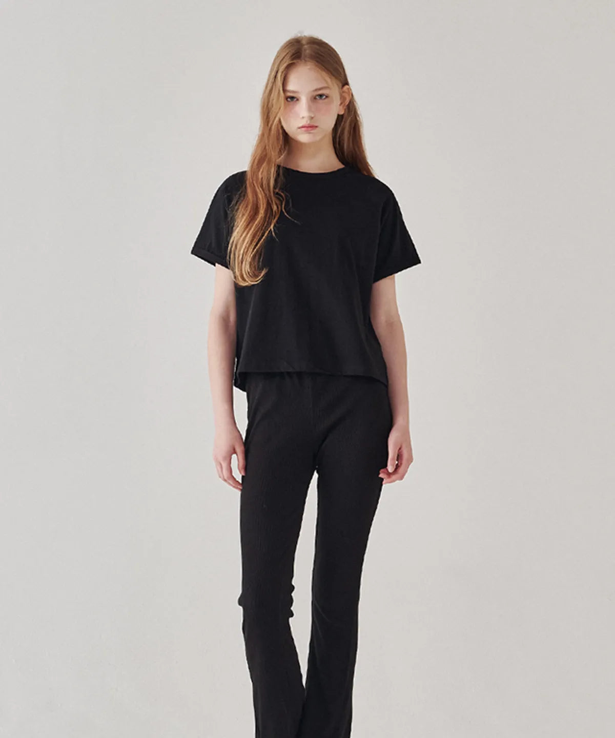 [ Pre-order ] Ruffle Heart Cut Out Puff Sleeve Half T Shirt