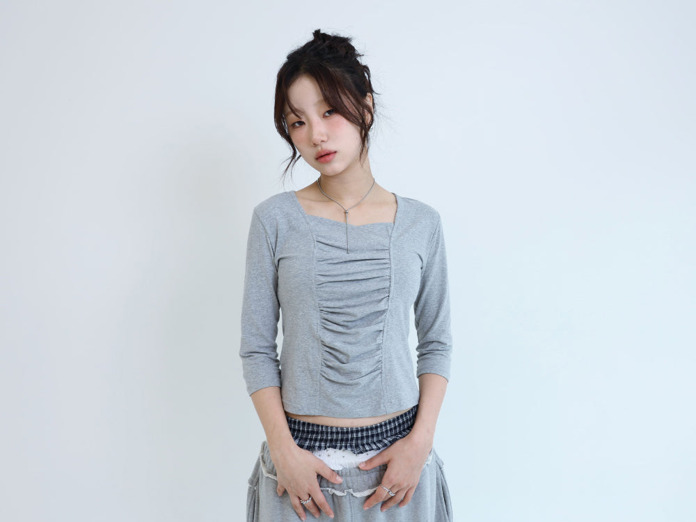 [ Pre-order ] Sqare Neked Baby Tee