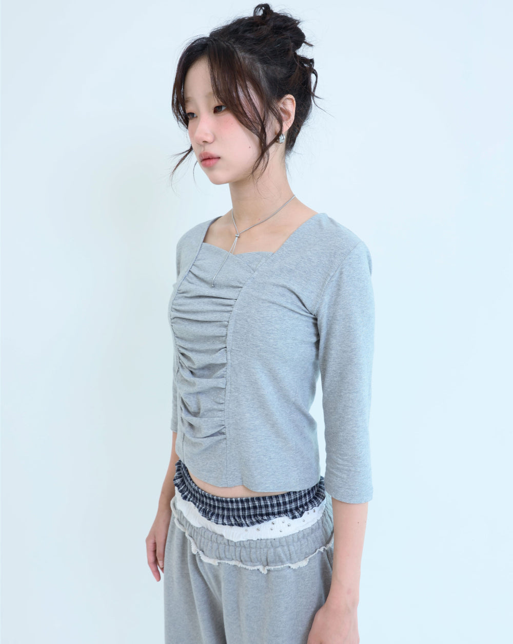 [ Pre-order ] Sqare Neked Baby Tee