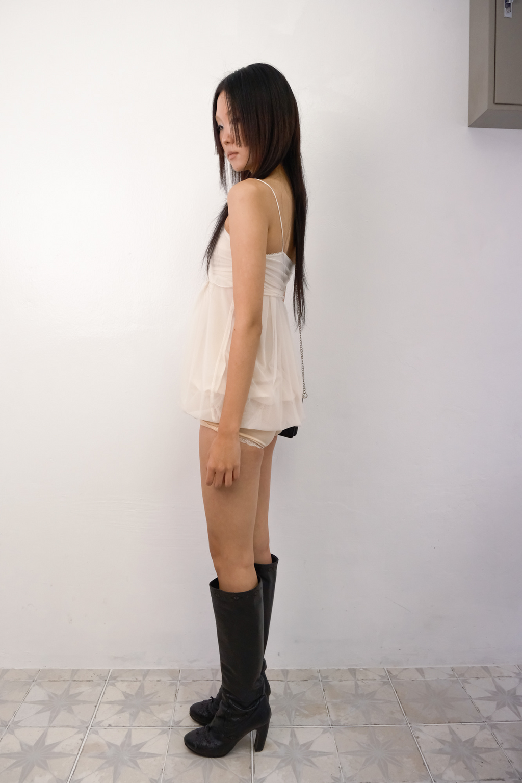 [ Pre-order ] Mesh Fluff Mini Top ( 部分顏色需要30/12才順延出貨 )