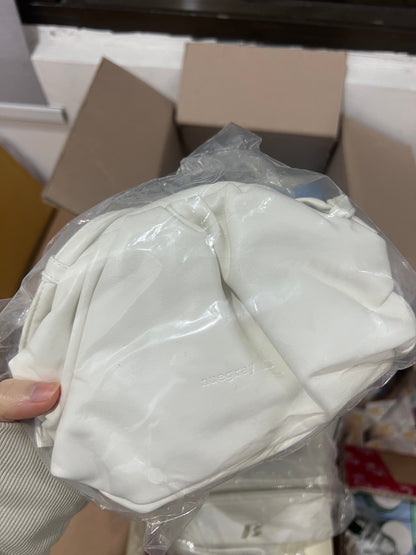 超抵清倉價🦭