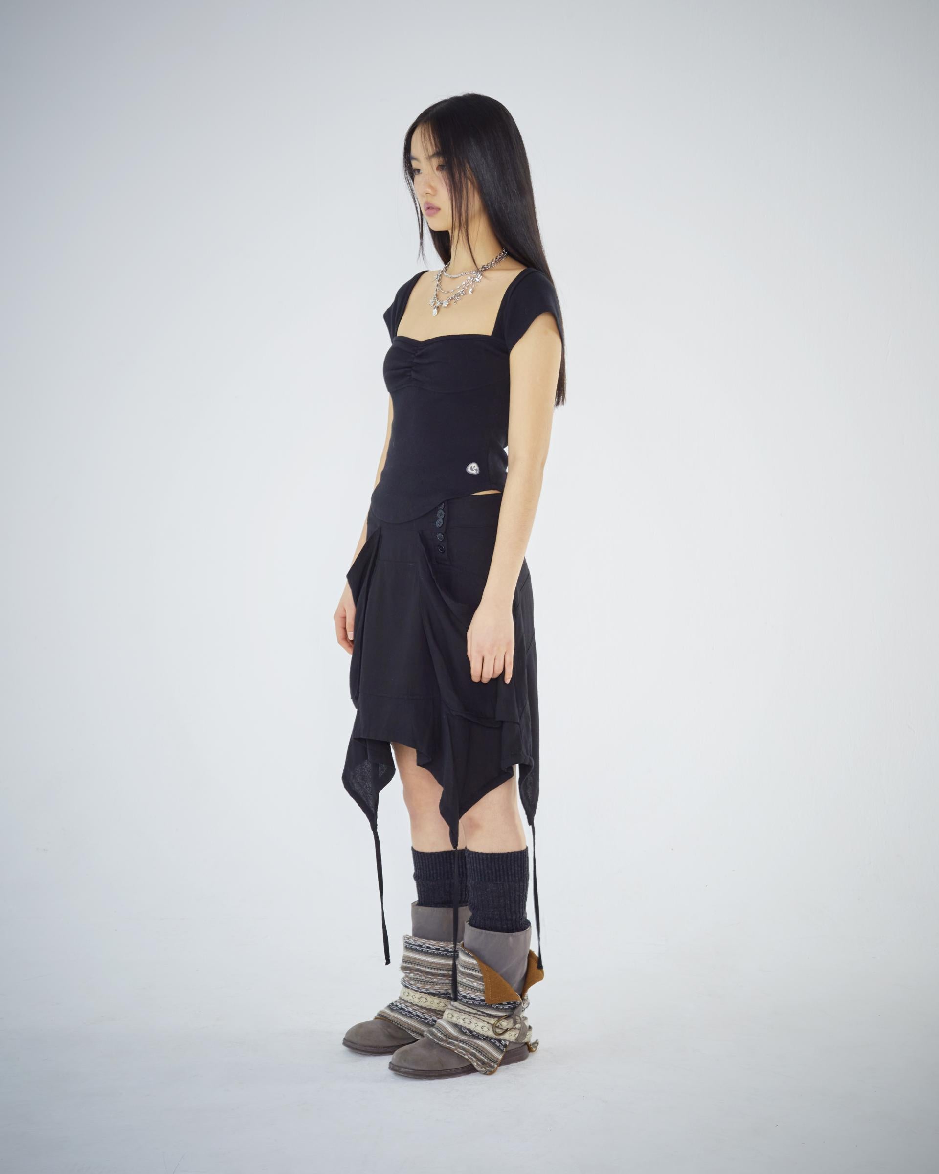 [ Pre-order ] Coyseio Punching Shirring Top