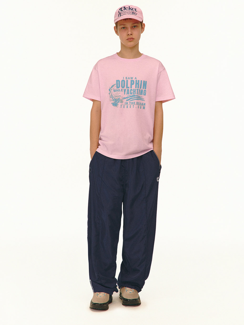 [ Pre-order ] Dolphin Friends Tee