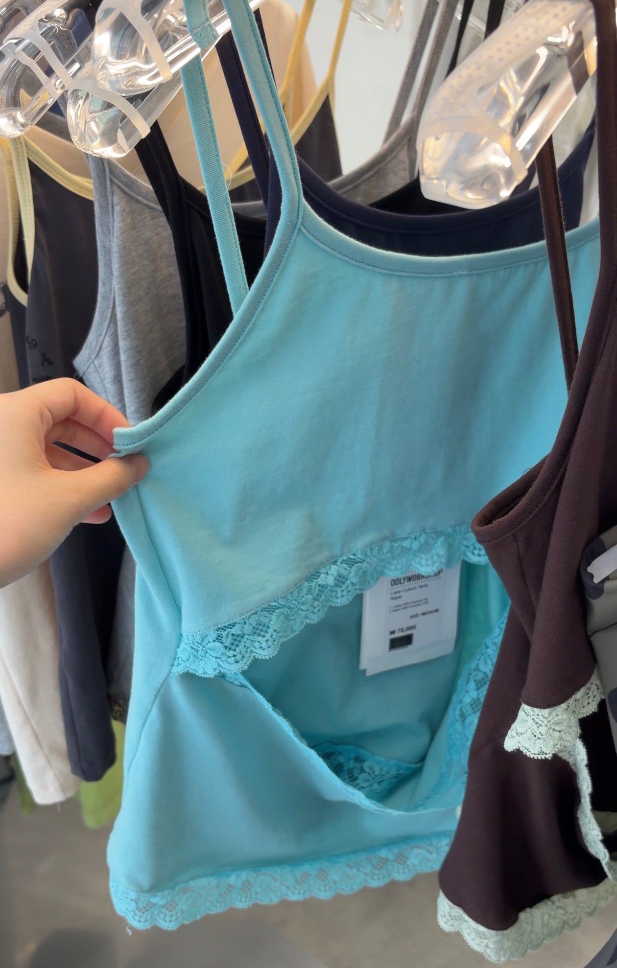 [ 29/6 完結優惠 Pre-order ] Lace Cutout Tank