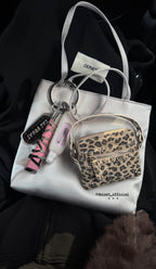 [ Pre-order ] Deinet Stud Cross Chain Wallet