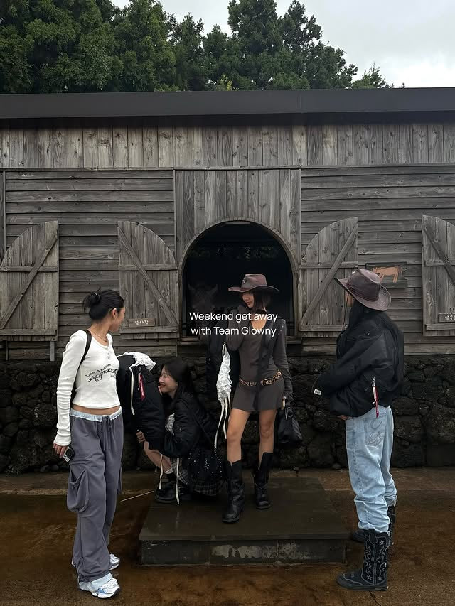 [ Pre-order ] Glowny Texas Waffle Long Sleeve