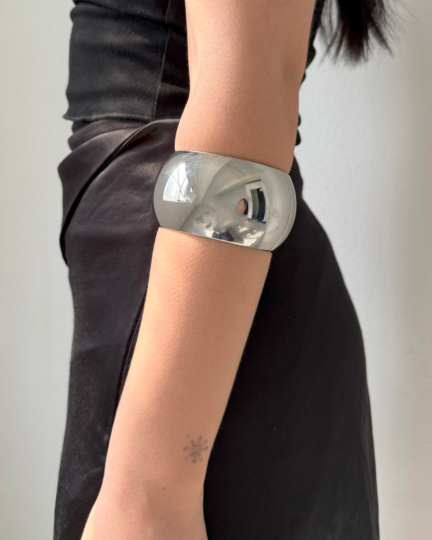 [ Pre-order ] Metal Orb Bangle