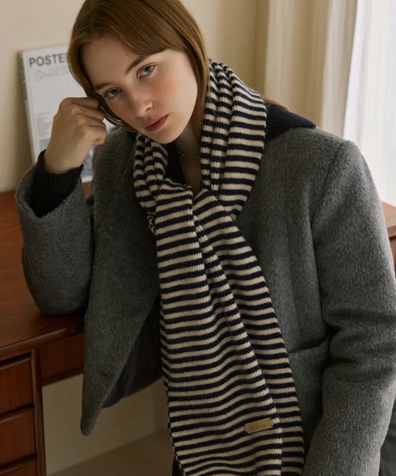 [ Pre-order ] Adaul Minor Stripe Long Muffler - 2color