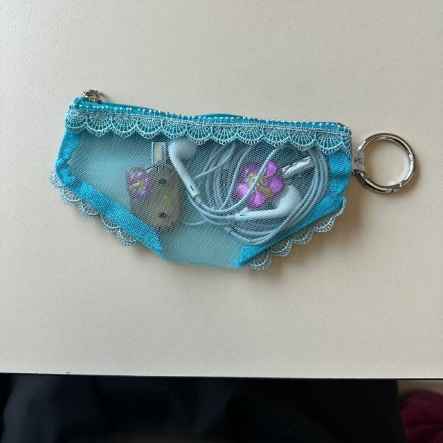 [ Pre-order ] Cheeky Pouch