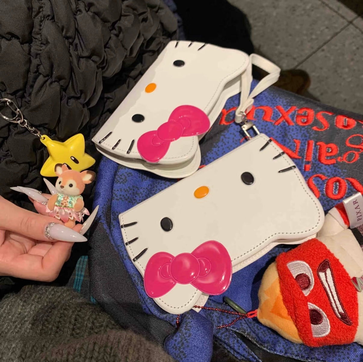 [ Pre-order ] 🇰🇷韓國限定 Sanrio Hello Kitty 翻蓋復古舊式手機殼