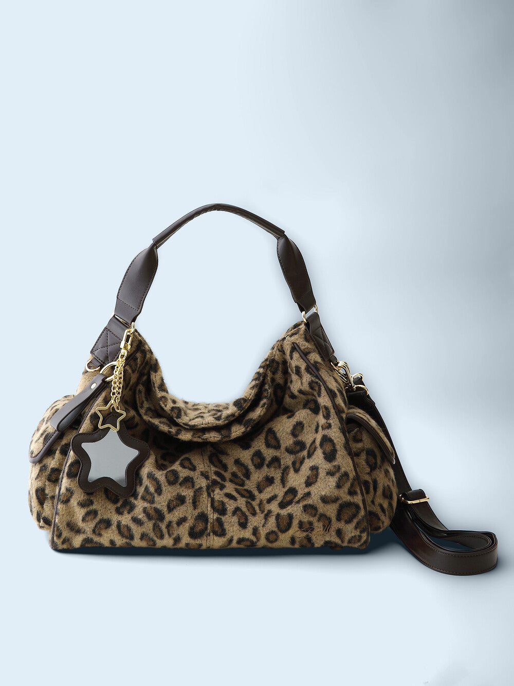 [ Pre-order ] Wool Leopard Pillow Bag Beige