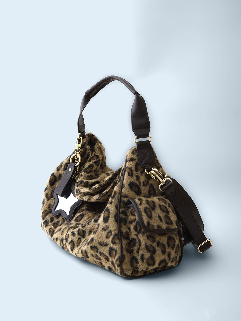 [ Pre-order ] Wool Leopard Pillow Bag Beige