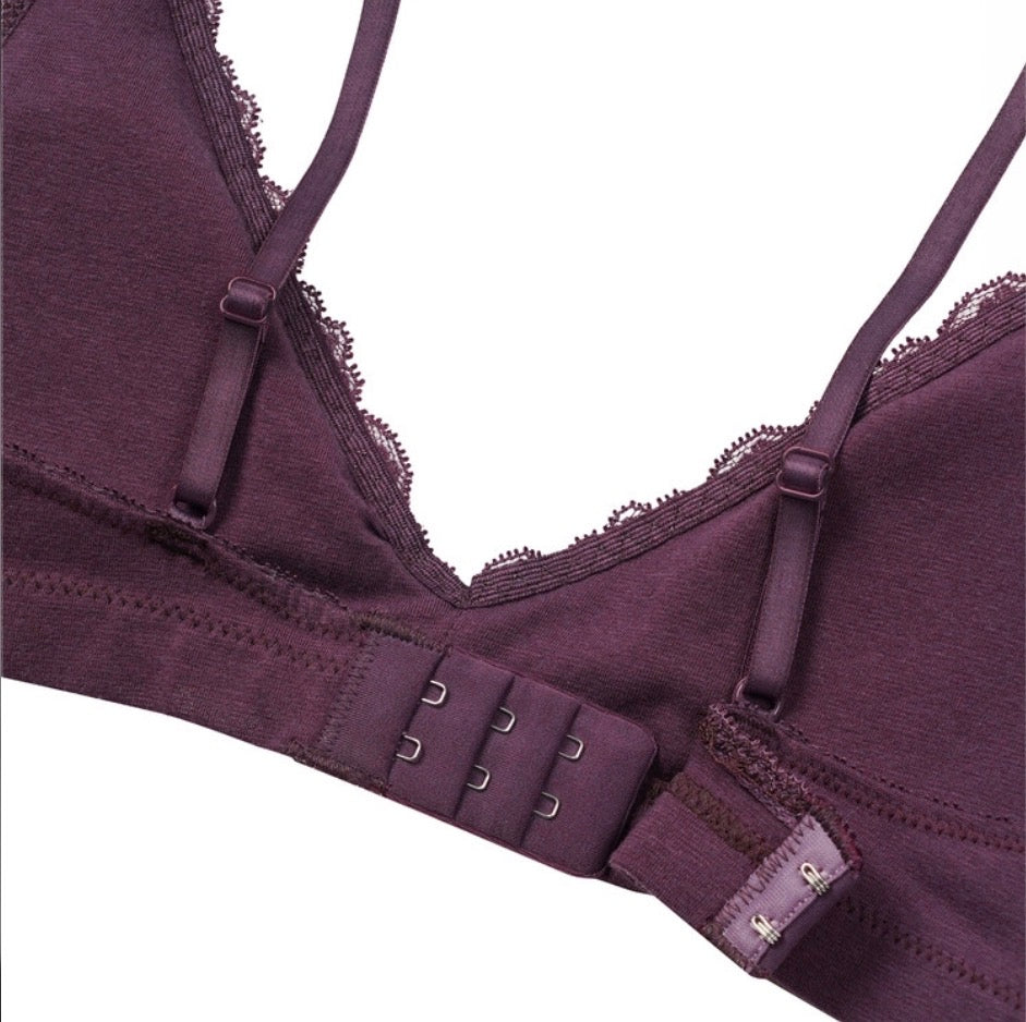 [ Pre-order ] Triangle Lace Bralette