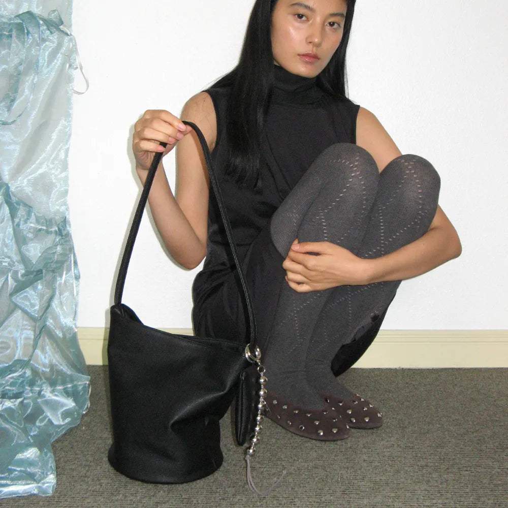 [ Pre-order ] 0016 Soft Bucket Bag ( 送吊飾&小pouch )