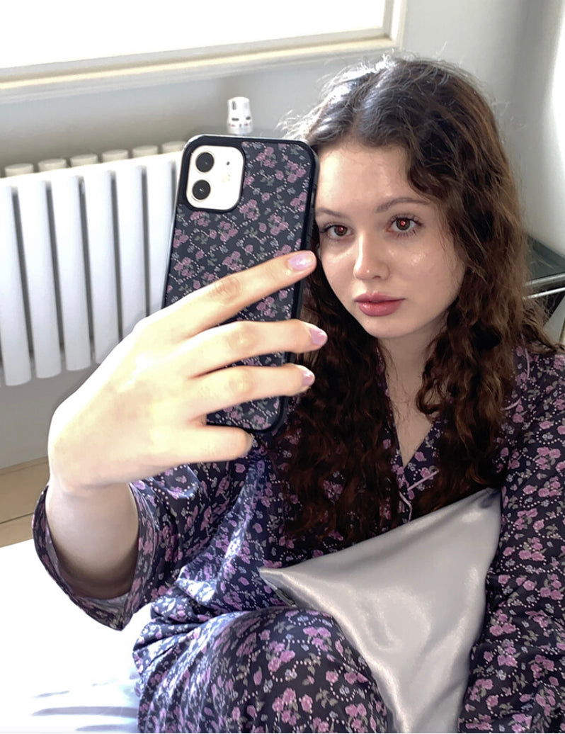 [ Pre-order ] Vintage Heart Flower Phone Case