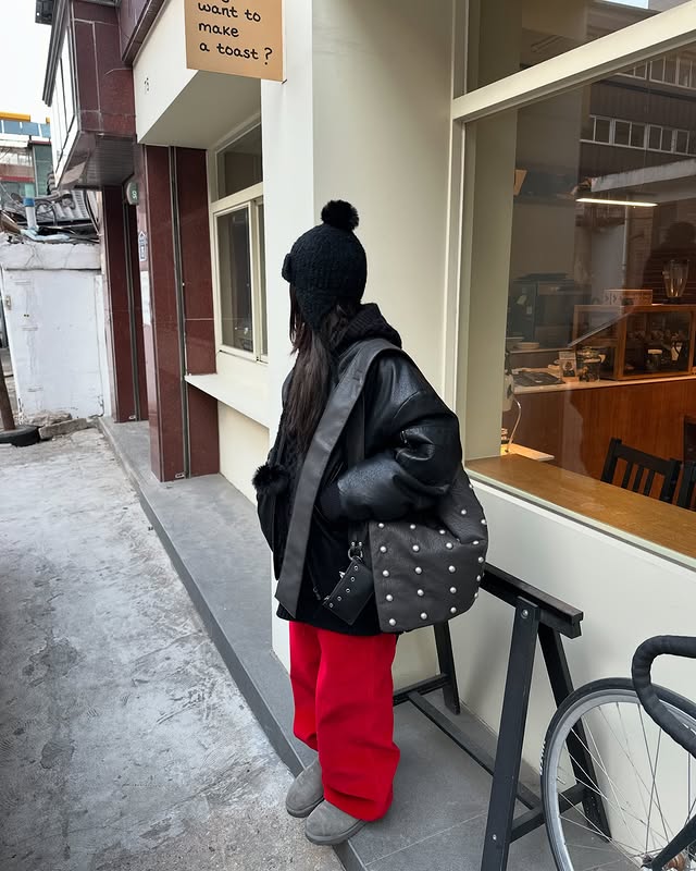 [ Pre-order ] Freaky Stud Leather Messenger Bag