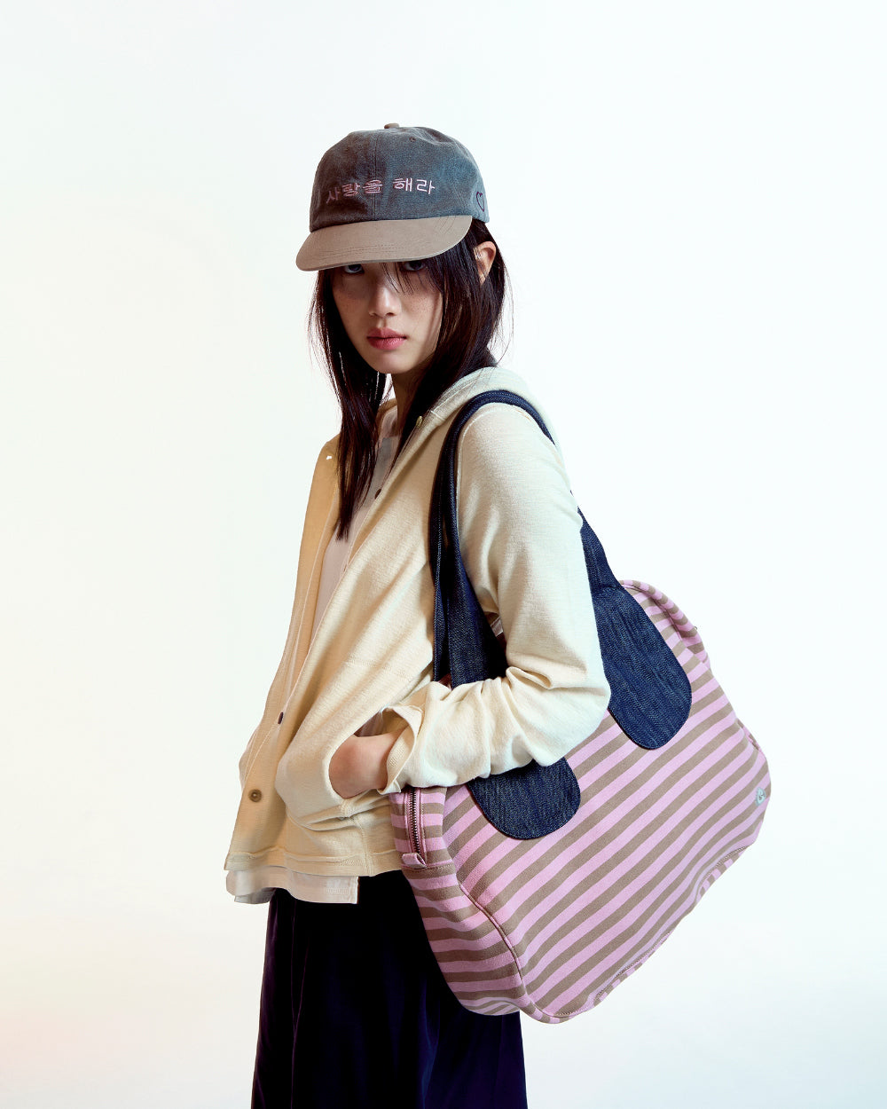 [ Pre-order ] Ema Tiny Friends Stripe Bag
