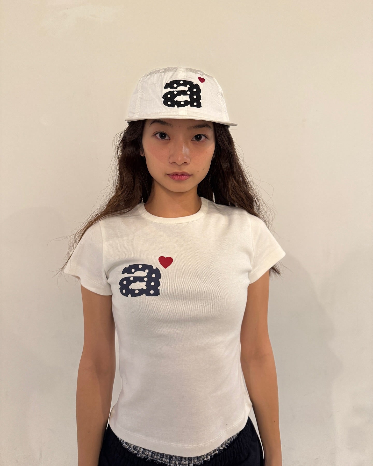 Pre-order ] AEAE Dot Small Letter Tee – lesson.zero