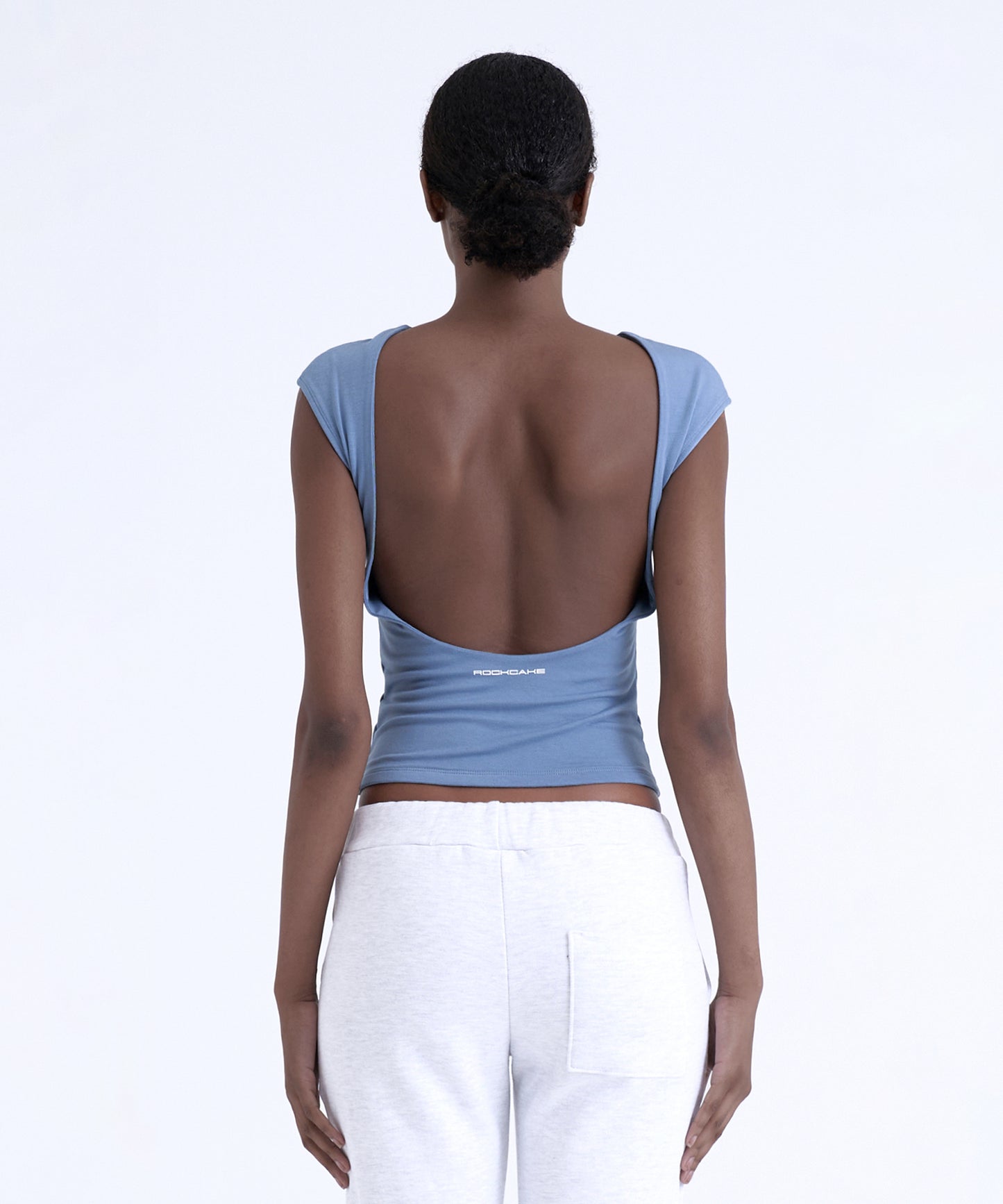 [ Pre-order ] Backless Crop Top