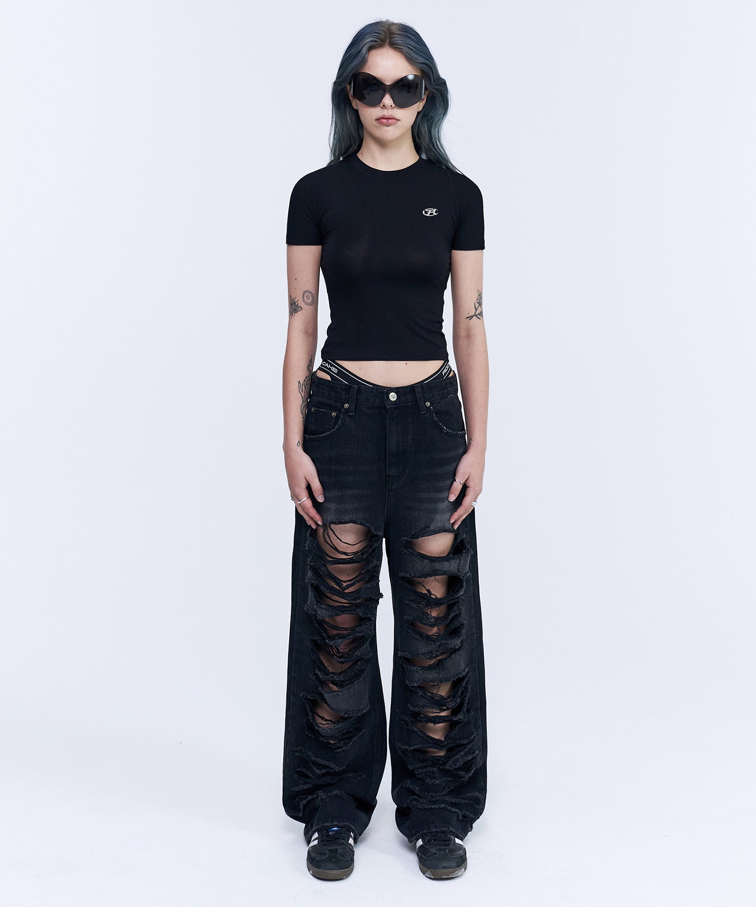 [ Pre-order ] Pia Damage Wide Jeans