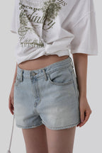 [ Pre-order ] Autumn Made Marina Denim Shorts ( L來港中 )