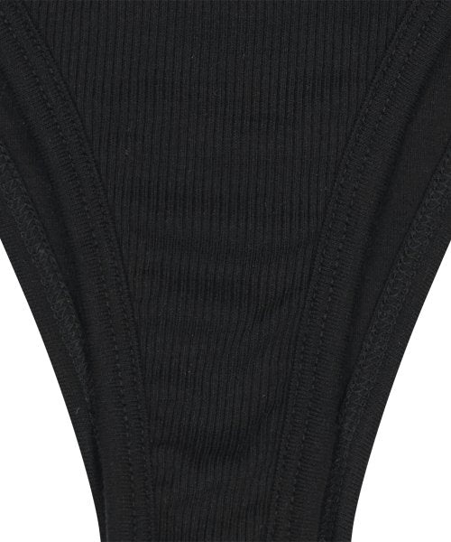 [ Pre-order ] Line San Serif Hole Back Thong