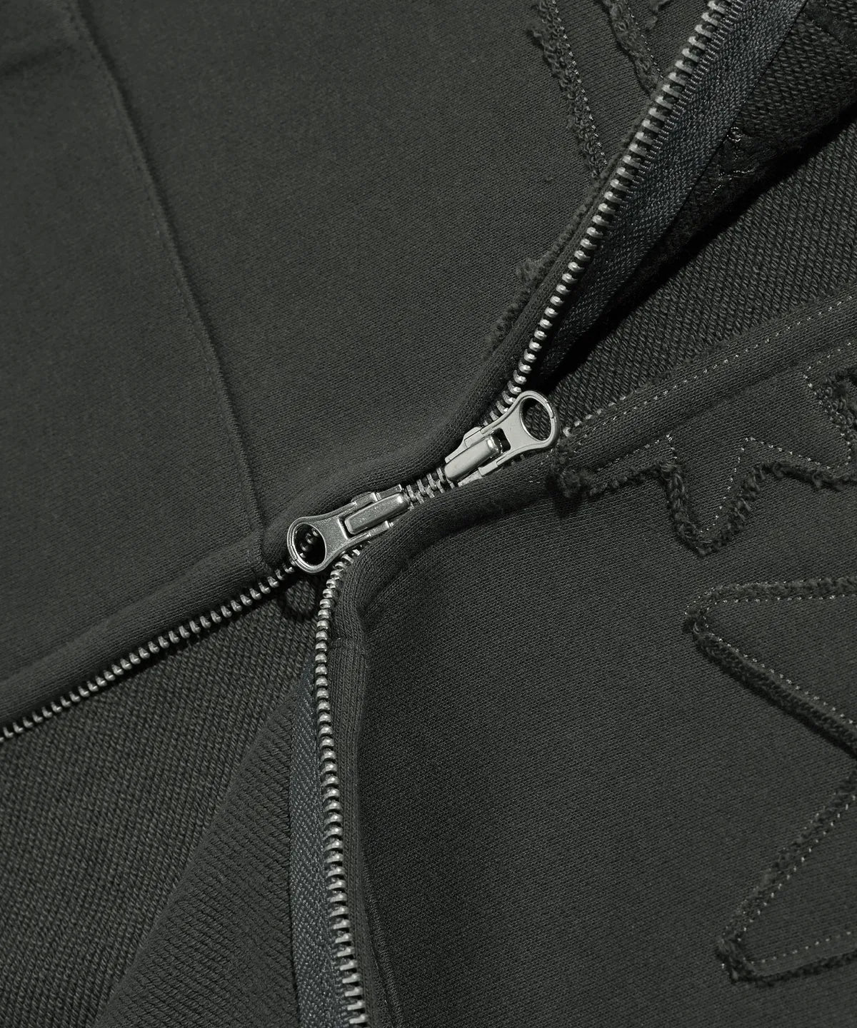 [ Pre-order ] 3 Star Logo Zip Hoodie