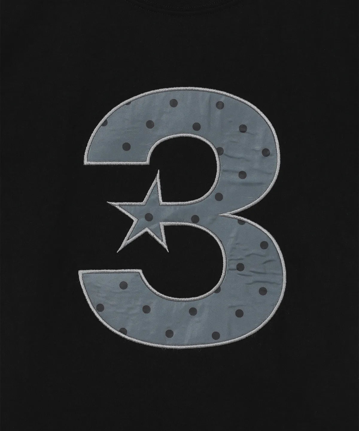 [ Pre-order ] 3 logo Dot Slim Fit T-Shirt