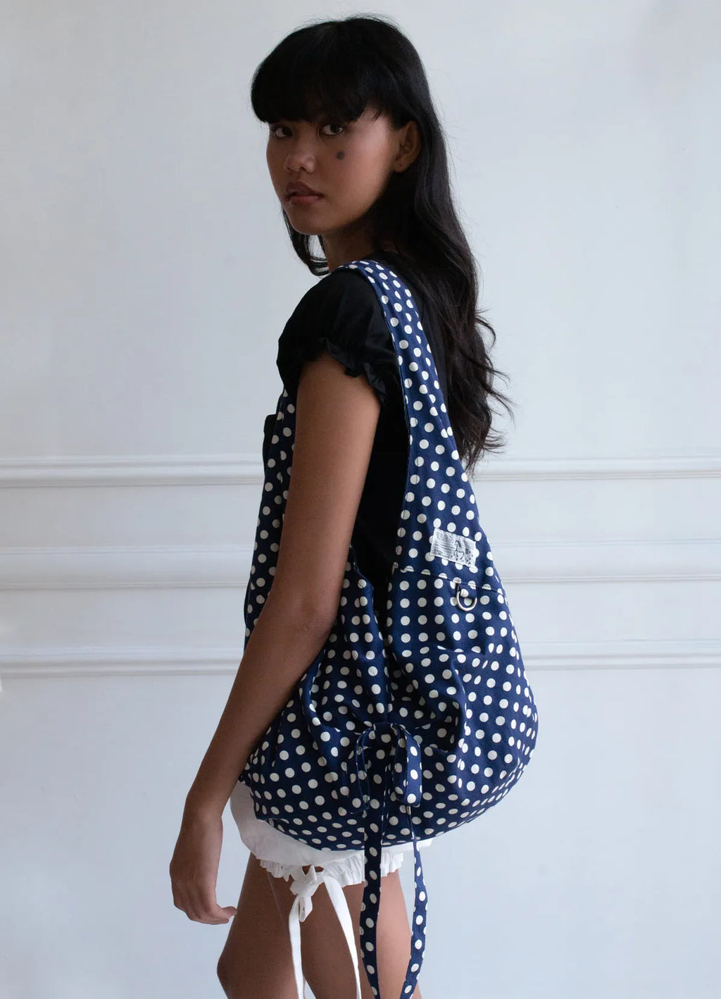 [ Pre-order ] 리버시블 보우 캔버스백 - 도트 네이비