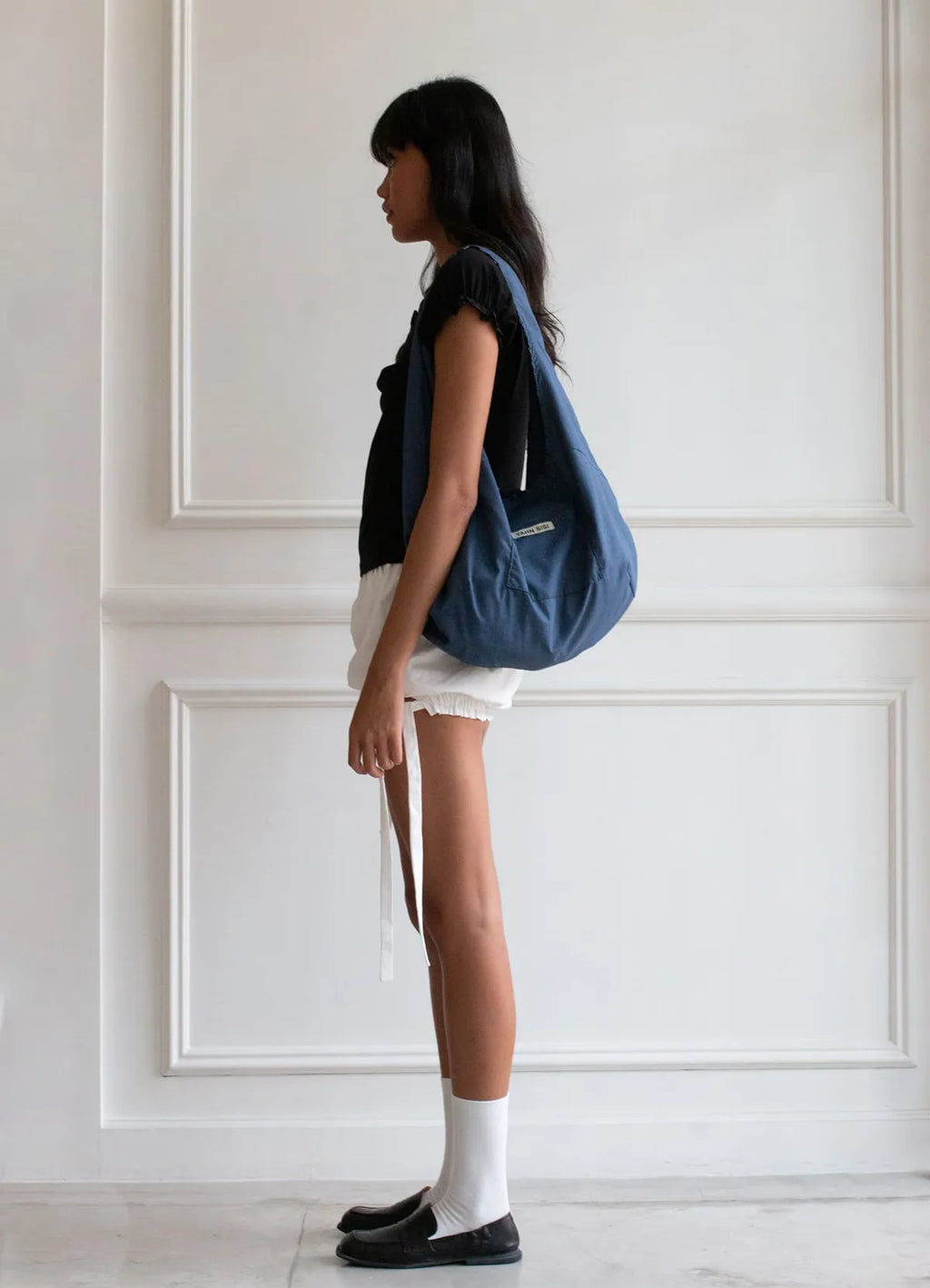 [ Pre-order ] 리버시블 보우 캔버스백 - 도트 네이비