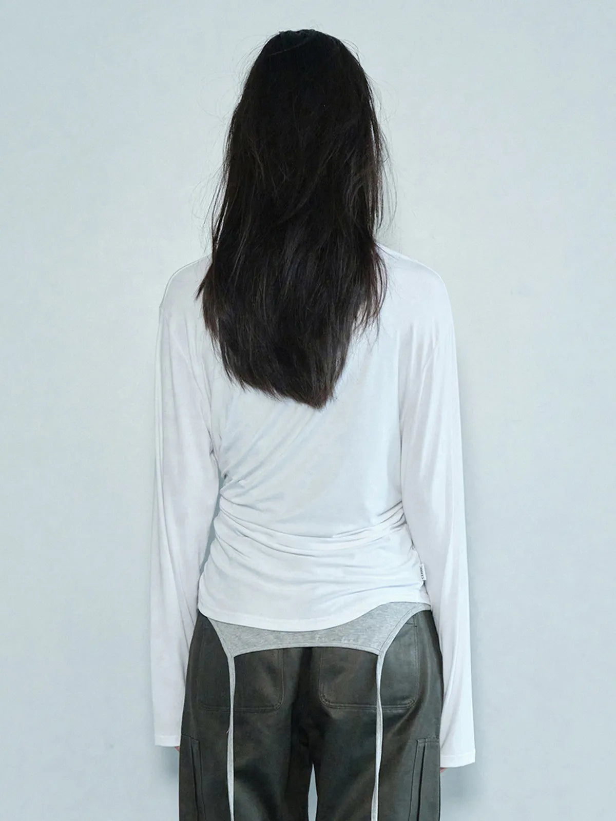 [ Pre-order ] Button Henley Neck Top