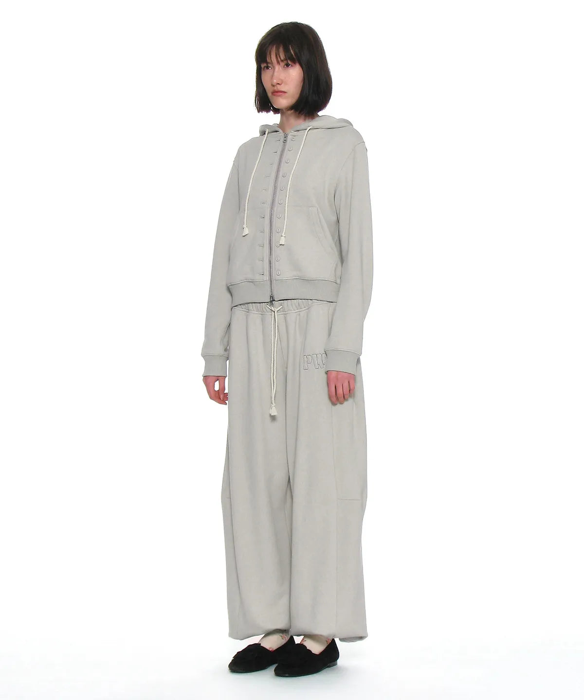 [ Pre-order ] 76 Applique Rounding Sweatpants