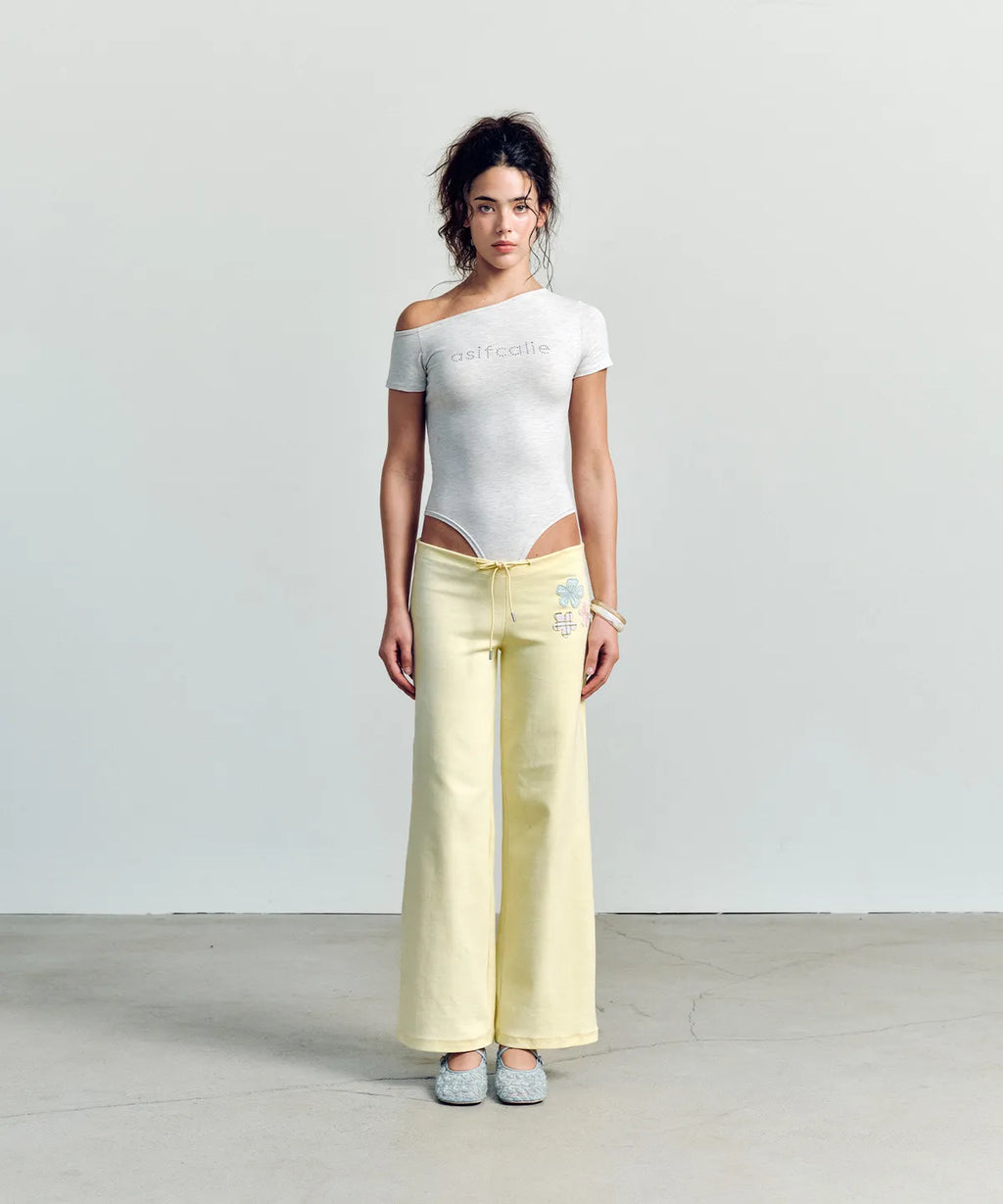 [ Pre-order ] Flower Applique Bootcut Pants