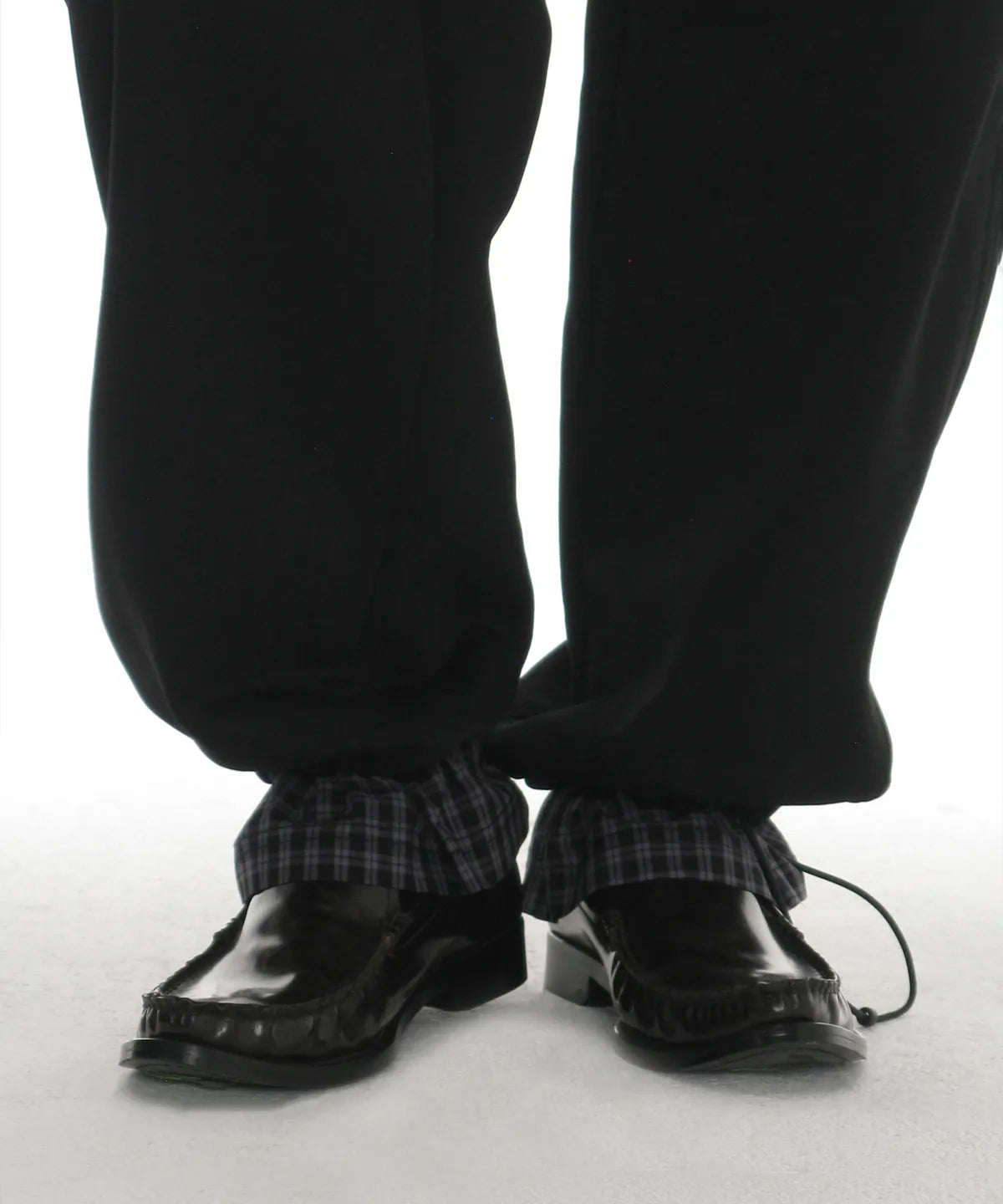 [ Pre-order ] Layered Hem Sweatpants