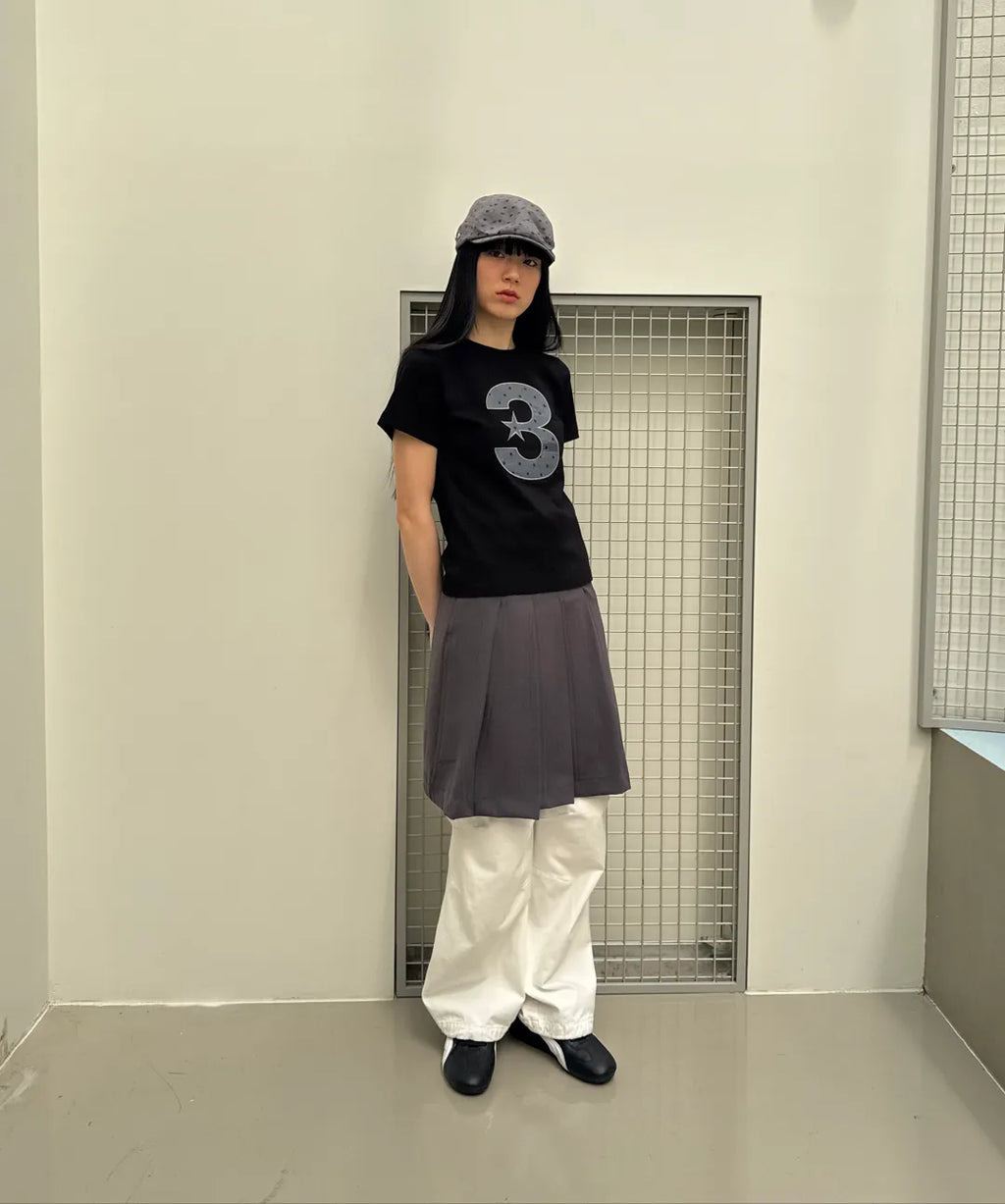[ Pre-order ] 3 logo Dot Slim Fit T-Shirt