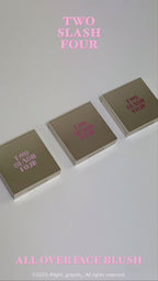 [ Mindy大推 - 現貨 ] Two Slash Four 微光澤胭脂 All Over Face Blush ( 附送胭脂掃 )