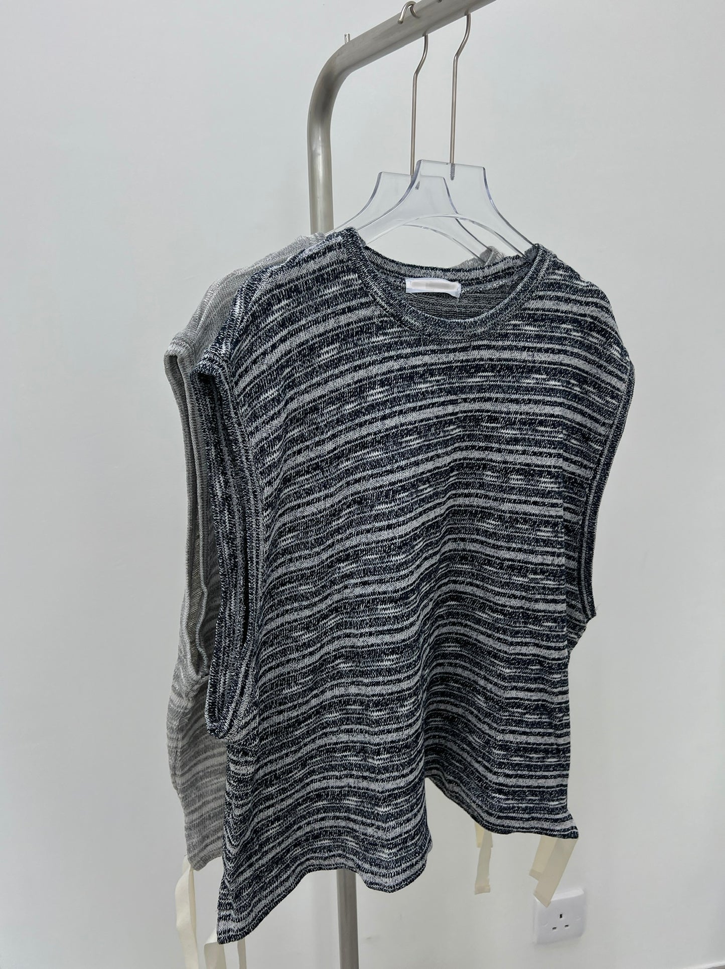 [ KR0334 ] UNISEX Mix me knitted tank top